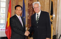Thủ tướng Nguyễn Tấn Dũng bắt đầu chuyến thăm chính thức CHLB Đức 